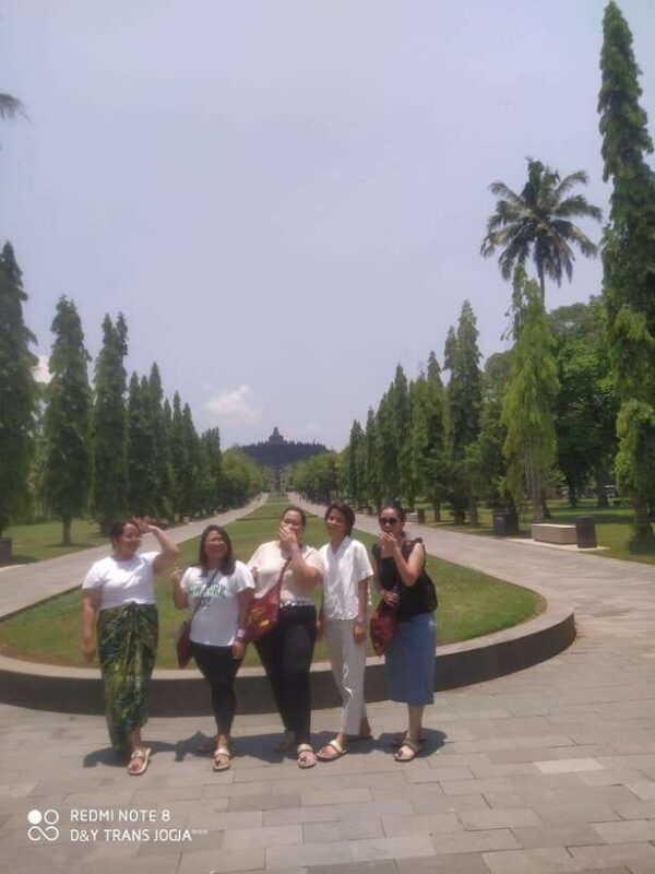 airport-pickup-continued-borobudur-prambanan-temple-tour
