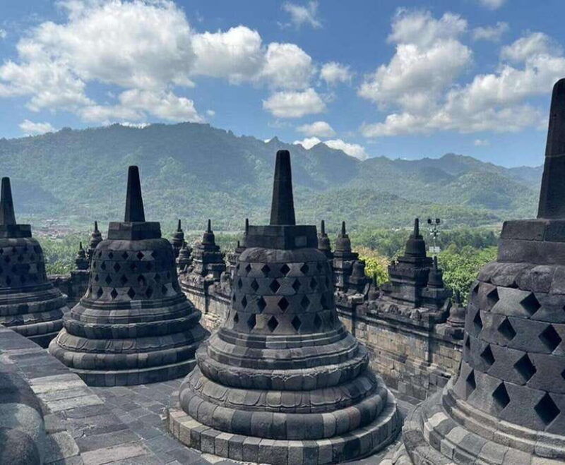 airport-pickup-continued-borobudur-prambanan-temple-tour