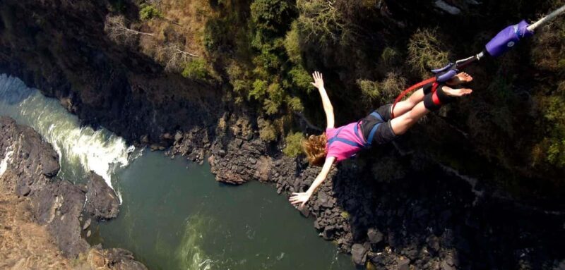 Airport PickUp & Vic Falls Bridge Bungee jumping - Key Points