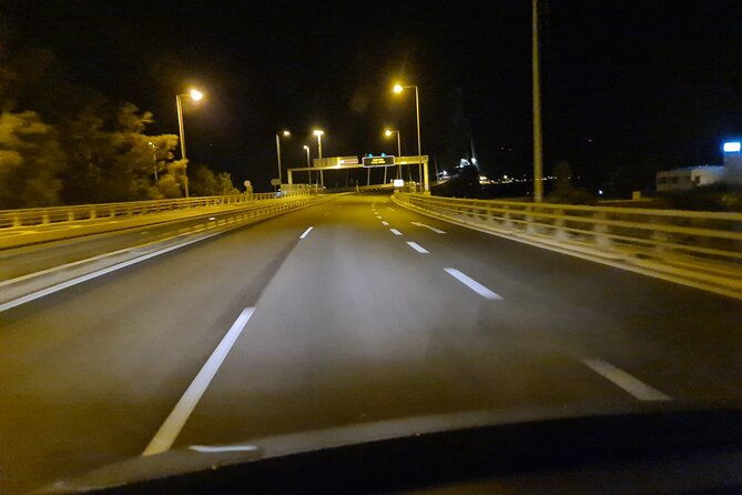 airport-piraeus-economy