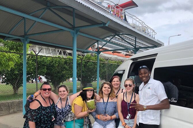 airport-round-transfer-excellencecoral-springspaladium-royaltan-blue-waters