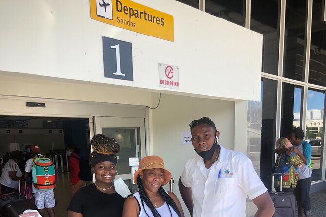 airport-round-transfer-excellencecoral-springspaladium-royaltan-blue-waters