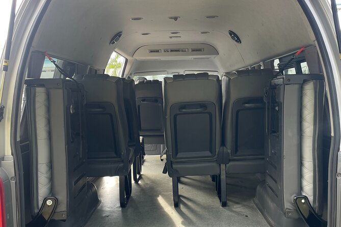 airport-shuttle-montego-bay-falmoth-negril-grand-palladium