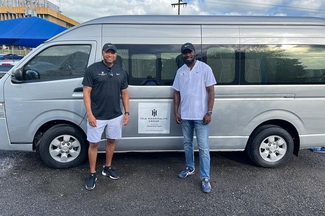 airport-shuttle-montego-bay-falmoth-negril-grand-palladium