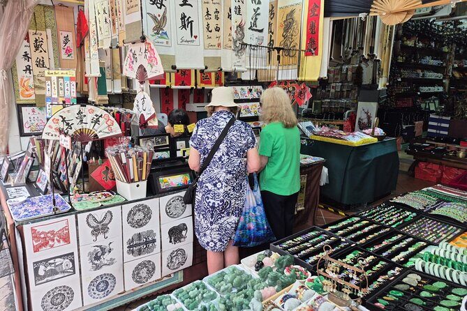 Airport to City and Food Private Tour for Layover and Transit - Key Points