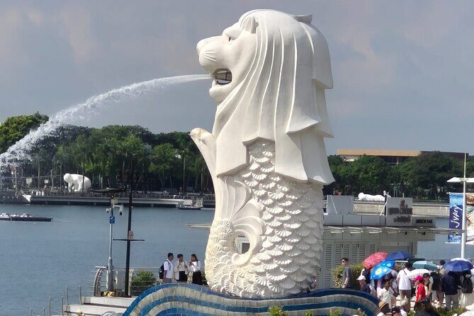 Airport to City and Food Private Tour for Layover and Transit - Exploring the Itinerary in Detail