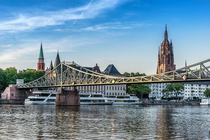 airport-transfer-airport-fra-to-frankfurt-by-luxury-van