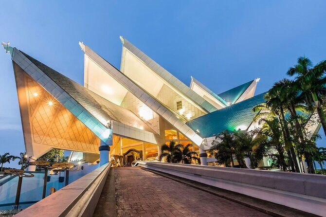 Airport Transfer: Kuala Lumpur to Airport KUL by Business Car - Who Is This Service Best For?