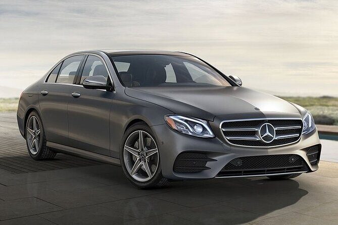 Airport Transfer: Mumbai Airport BOM to Mumbai by Business Car - Key Points