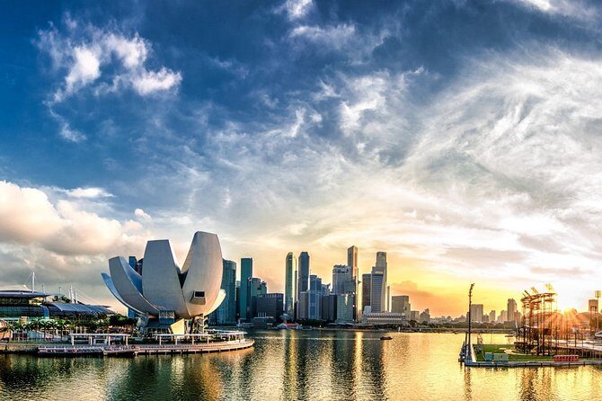 Airport Transfer: SIN Airport to Singapore by Luxury Car - The Sum Up