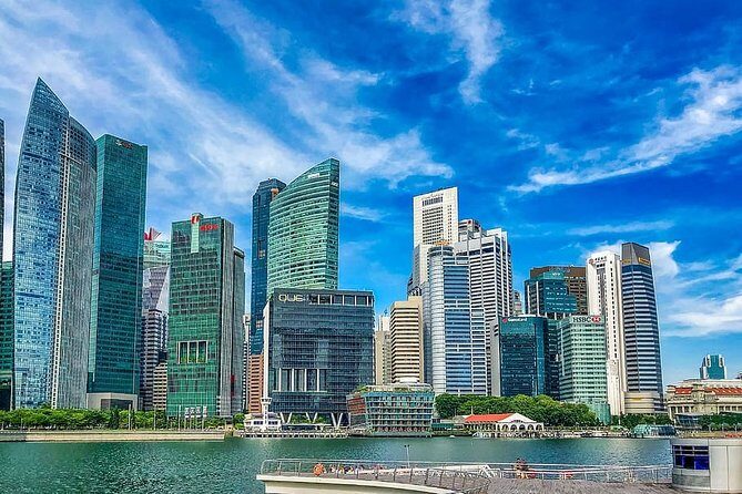 Airport Transfer: Singapore to SIN Airport by Business Car - The Booking and Meeting Process