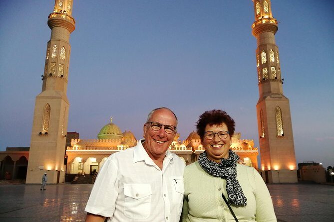 Airport Transfer to Central Hurghada Hotels(15km) from airport. - Key Points