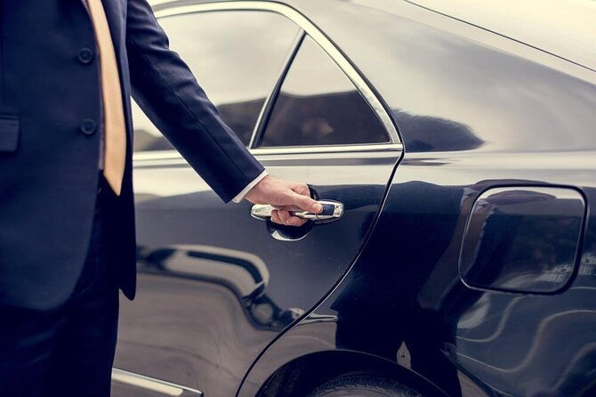 airport-transfers-chauffeur-car-limo-services-of-melbourne-2