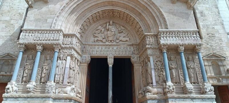 aix-en-provence-arles-baux-saint-remy-de-provence-tour