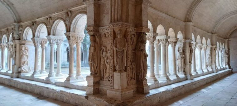 aix-en-provence-arles-baux-saint-remy-de-provence-tour