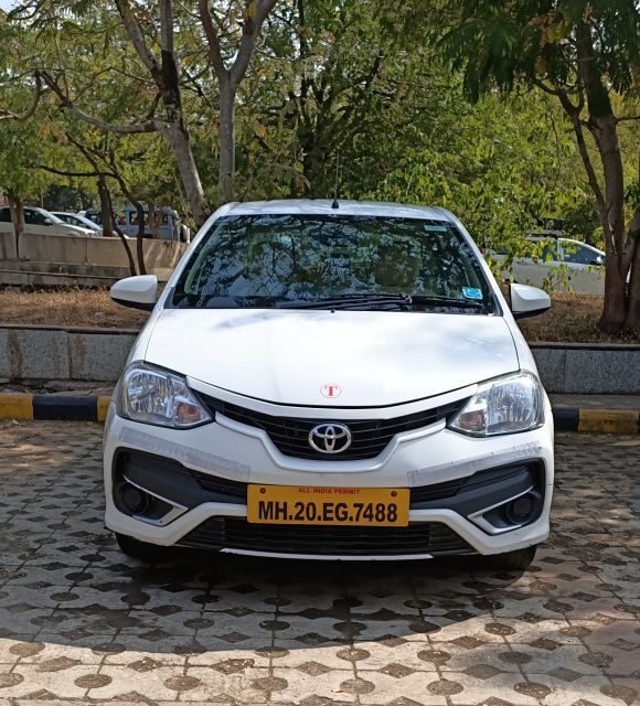 Ajanta and Ellora 2-Day Private Guided Tour from Aurangabad - Day Two: The Ellora Caves and Bibi Ka Maqbara