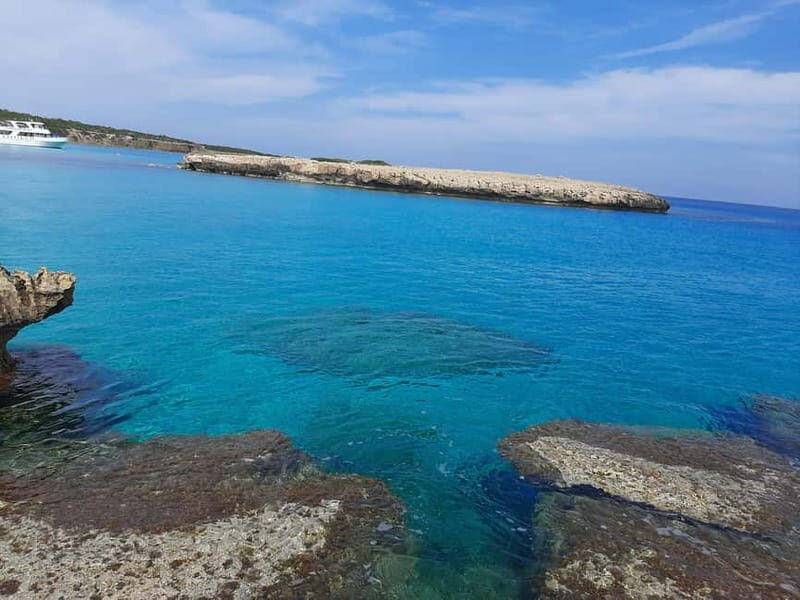 Akamas Jeep safari English, Francais, +boat trip blue Lagoon - Key Points