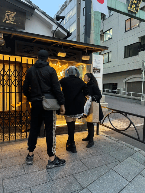 akihabara-group-tour-with-a-maid-witch-friday-special