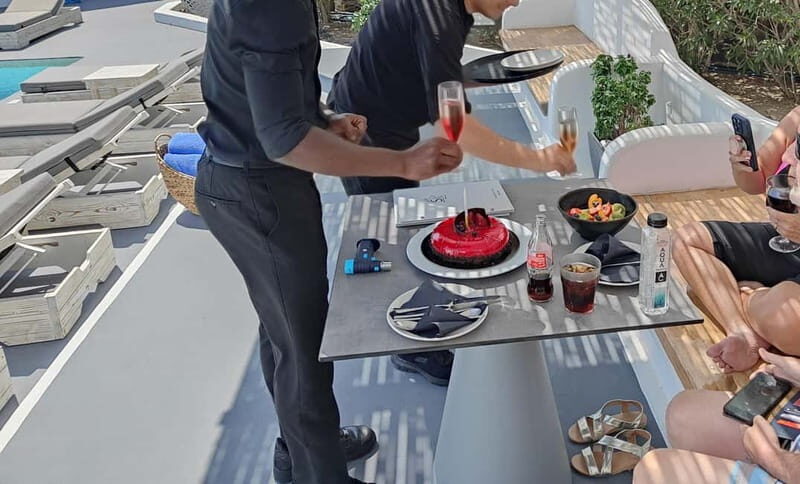 Akrotiri: Couples Massage Dinner & Pool Access - Key Points  