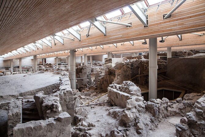 akrotiri-guided-tour