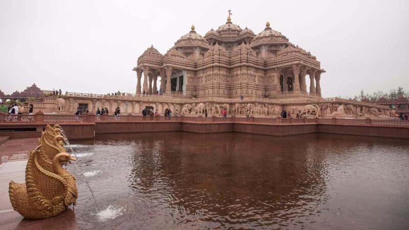 Akshardham Temple with Light & Water Show Guided Tour By Car - A Detailed Look at the Akshardham Temple Guided Tour