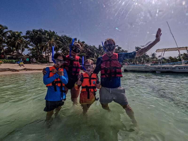 akumal-sea-turtles-with-photos