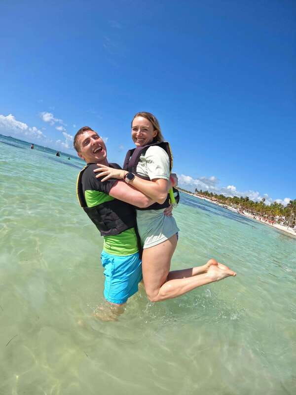 akumal-snorkeling-and-photos-with-turtles