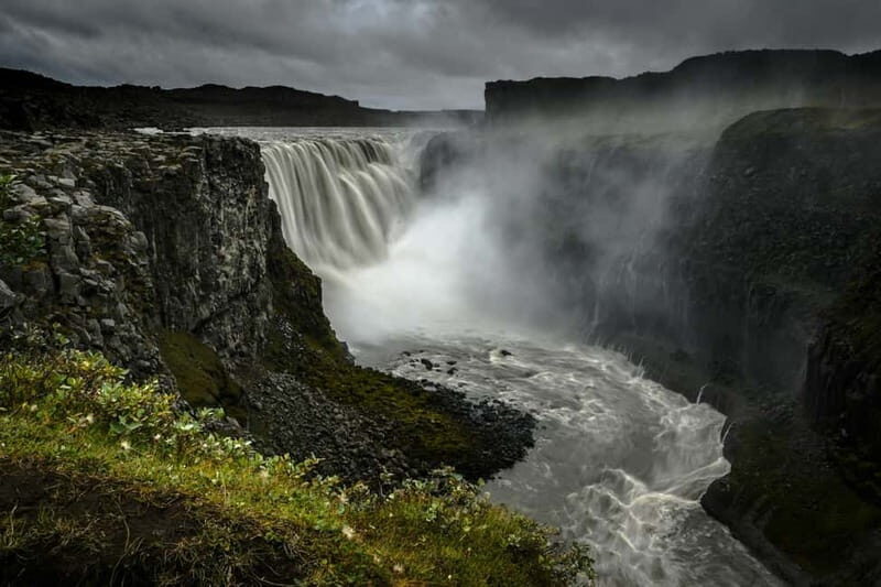 Akureyri: Dettifoss and Goðafoss Waterfalls Tour - Who Should Consider This Tour?