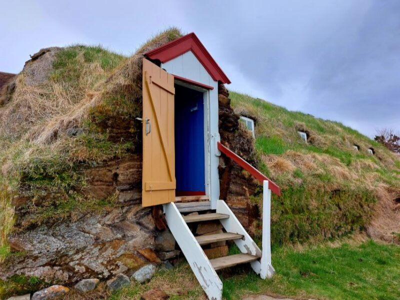 akureyri-godafoss-laufas-the-christmas-house-combo-tour