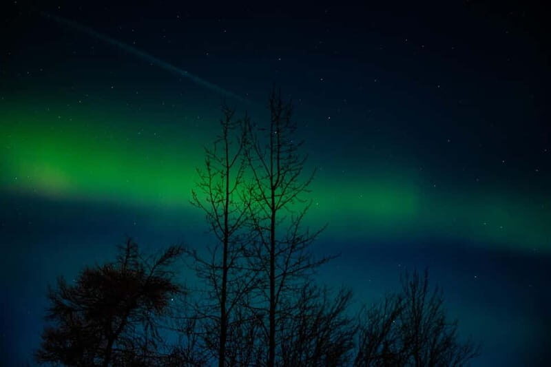 Akureyri: Northern Lights Hunt with Forest Lagoon Entry - FAQ