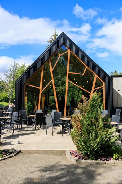 akureyri-port-godafoss-and-akureyri-botanical-garden-tour