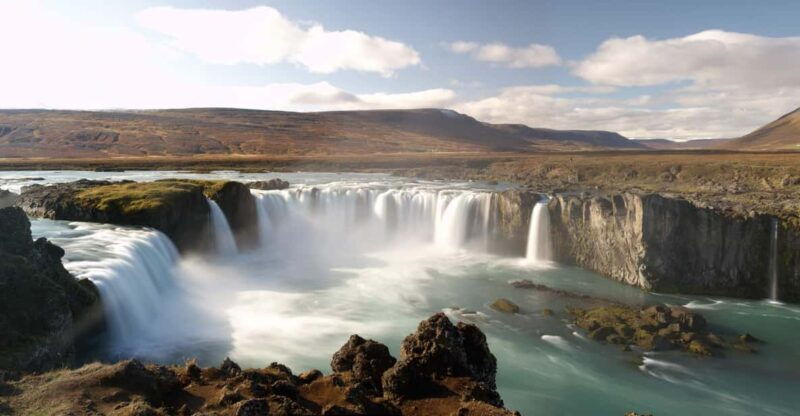 akureyri-port-godafoss-and-akureyri-botanical-garden-tour