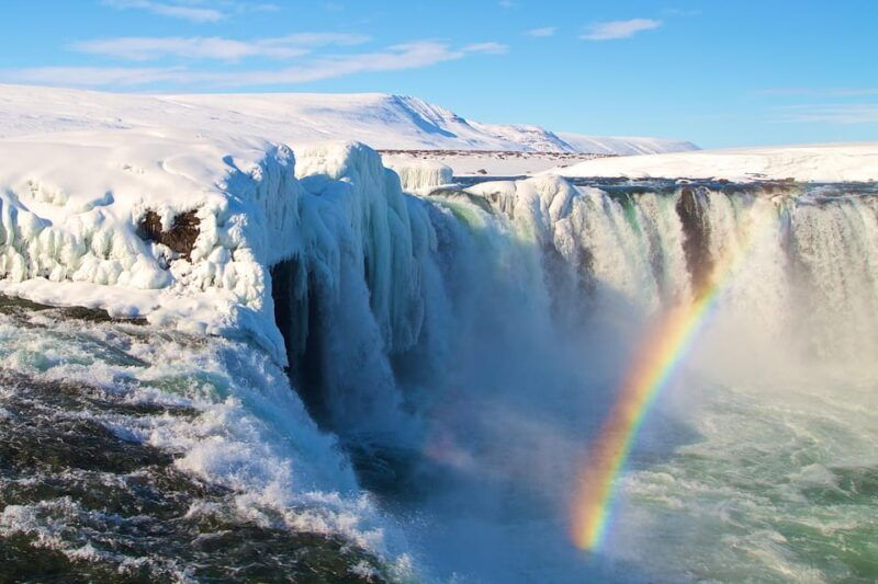 akureyri-port-godafoss-and-akureyri-botanical-garden-tour
