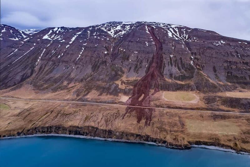 Akureyri: Private Whale Watching and Arctic Coastline Tour - Itinerary Breakdown: What You Can Expect