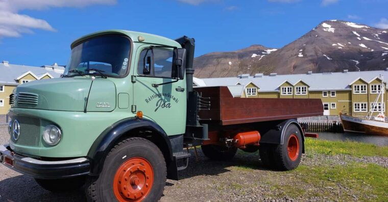 akureyri-siglufjordur-half-day-to-the-arctic-coastline