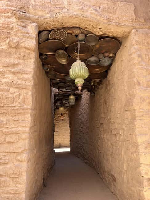 Al-Ula: Old Town, Hegra, and Elephant Rock Day Tour - Key Points