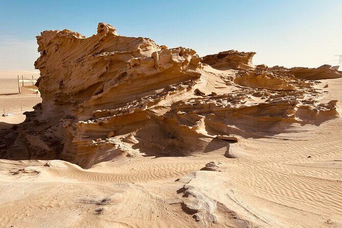 Al Wathba Fossil Dunes and Salt Lake Trip from Abu Dhabi - Key Points