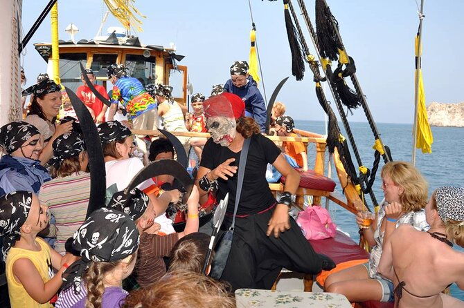 alanya-all-inclusive-pirate-boat-trip-with-hotel-transfer