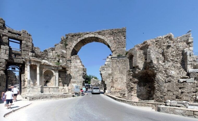 alanya-aspendos-manavgat-waterfalls-and-city-of-side-tour