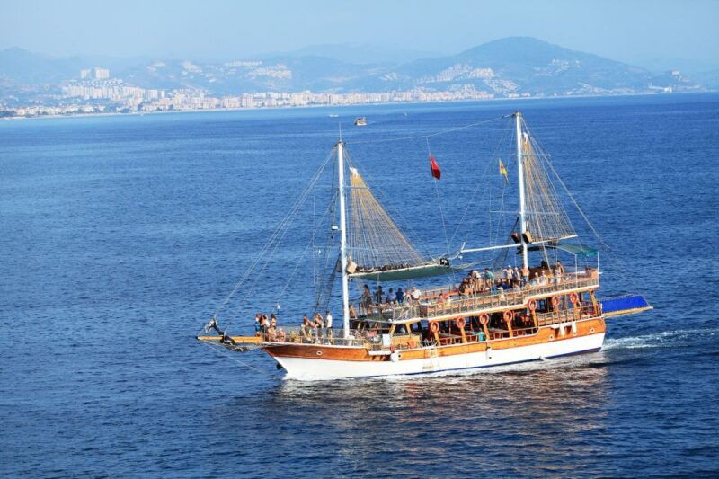 alanya-boat-trip-with-lunch-drinks-and-swim-stops