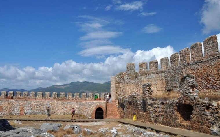alanya-cable-car-red-tower-castle-walk-shipyard-tour-3