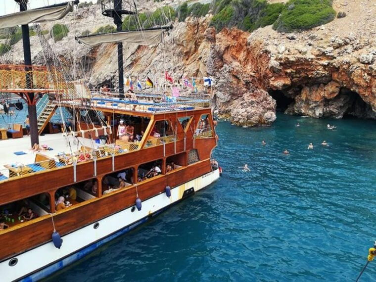 alanya-catamaran-boat-tour-with-snorkeling-and-bbq-lunch