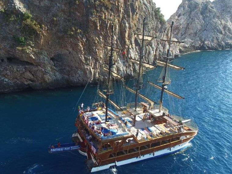 alanya-catamaran-boat-tour-with-snorkeling-and-bbq-lunch