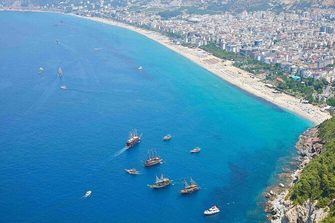 alanya-luxury-pirate-boat-tour-with-foam-party-3
