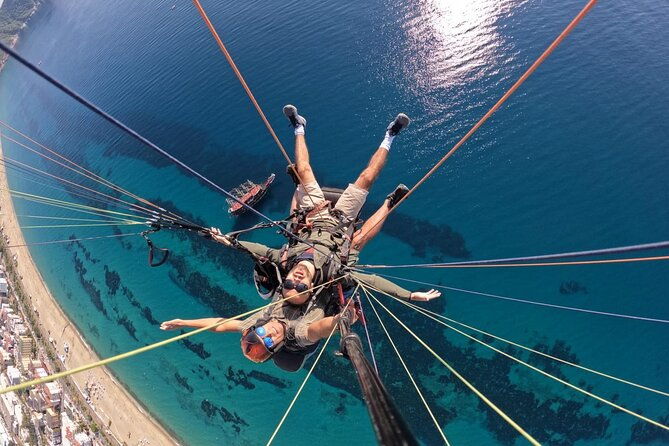 alanya-paragliding-and-cleopatra-beach-from-antalya