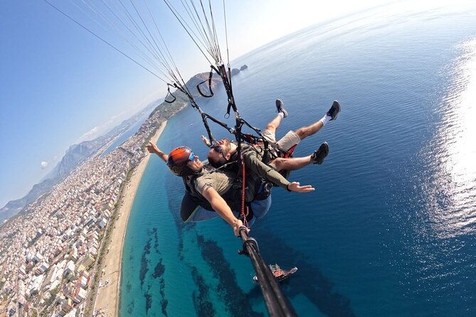 alanya-paragliding-and-cleopatra-beach-from-antalya