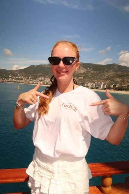 Alanya: Pirate Boat Party with Foam, Disco, Lunch & Drinks - Authentic Traveler Insights