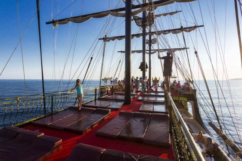 alanya-pirate-boat-tour-with-buffet-lunch-and-drinks