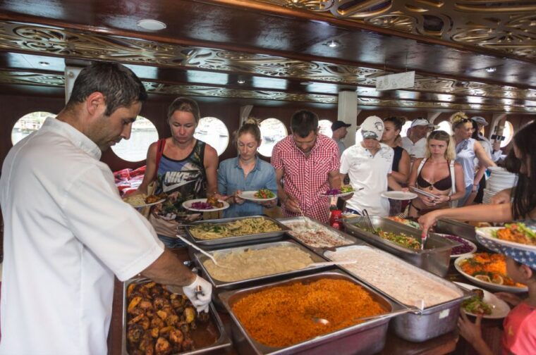 alanya-pirate-boat-tour-with-buffet-lunch-and-drinks