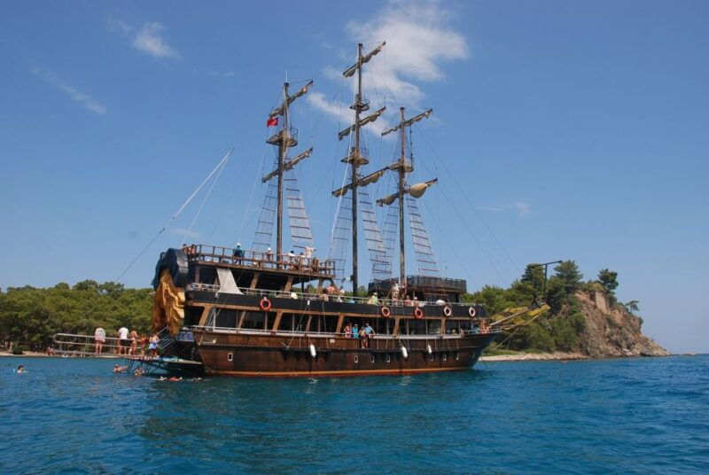 alanya-pirate-boat-trip-with-meal-drinks-and-pickup-option